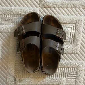 Birkenstocks woman size 7
